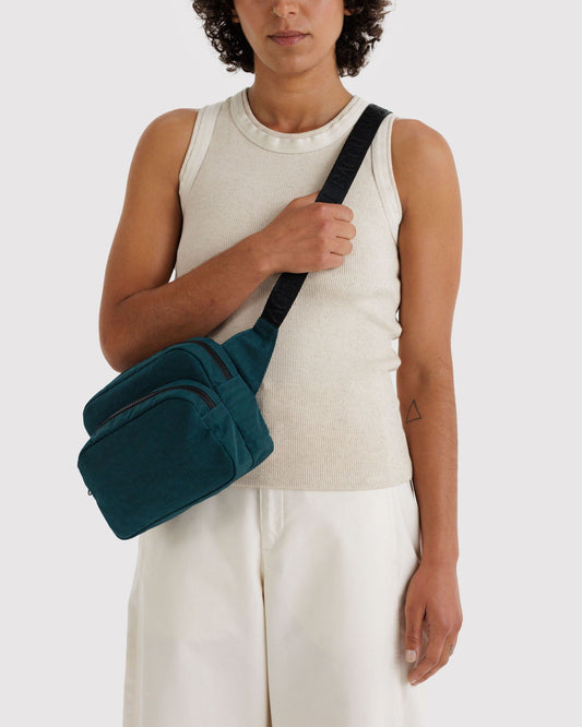 FANNY PACK - US 7566