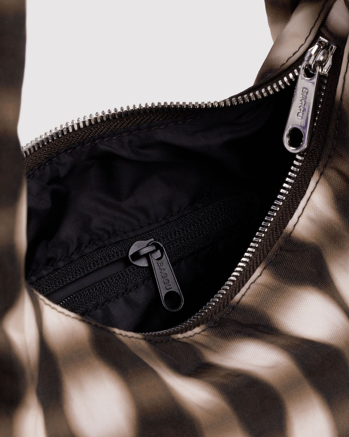 SMALL NYLON MERINGUE BAG - US 1641