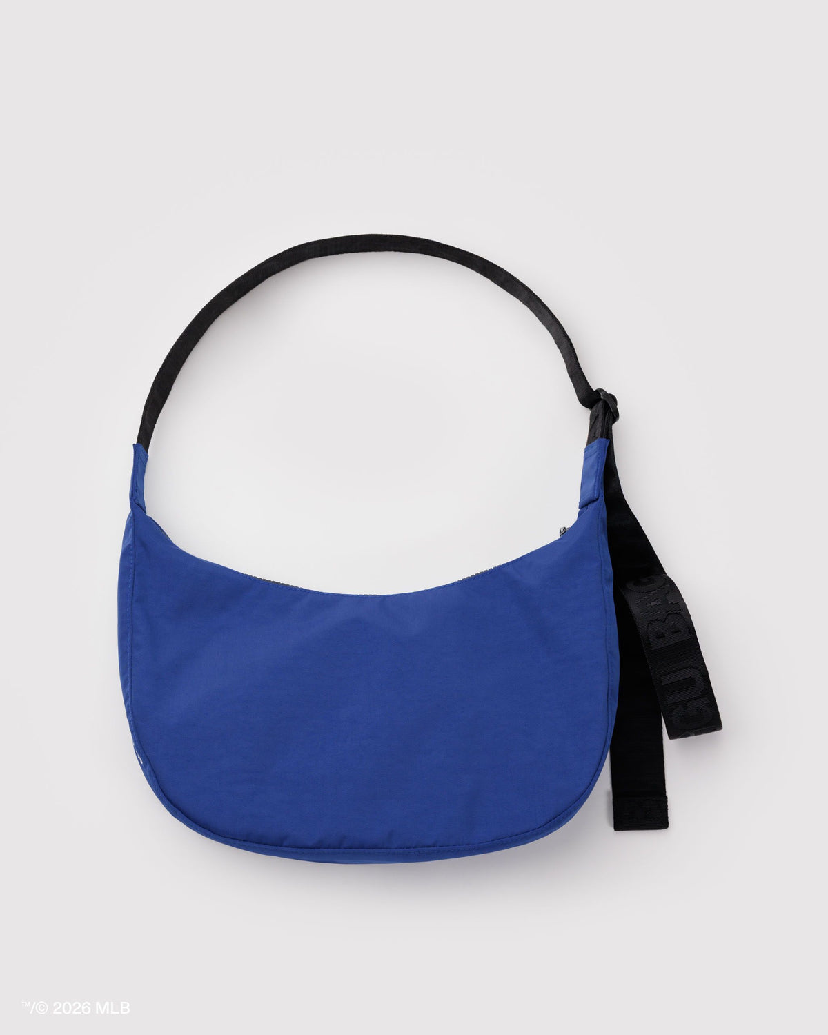 MEDIUM NYLON CRESCENT BAG - US 4405