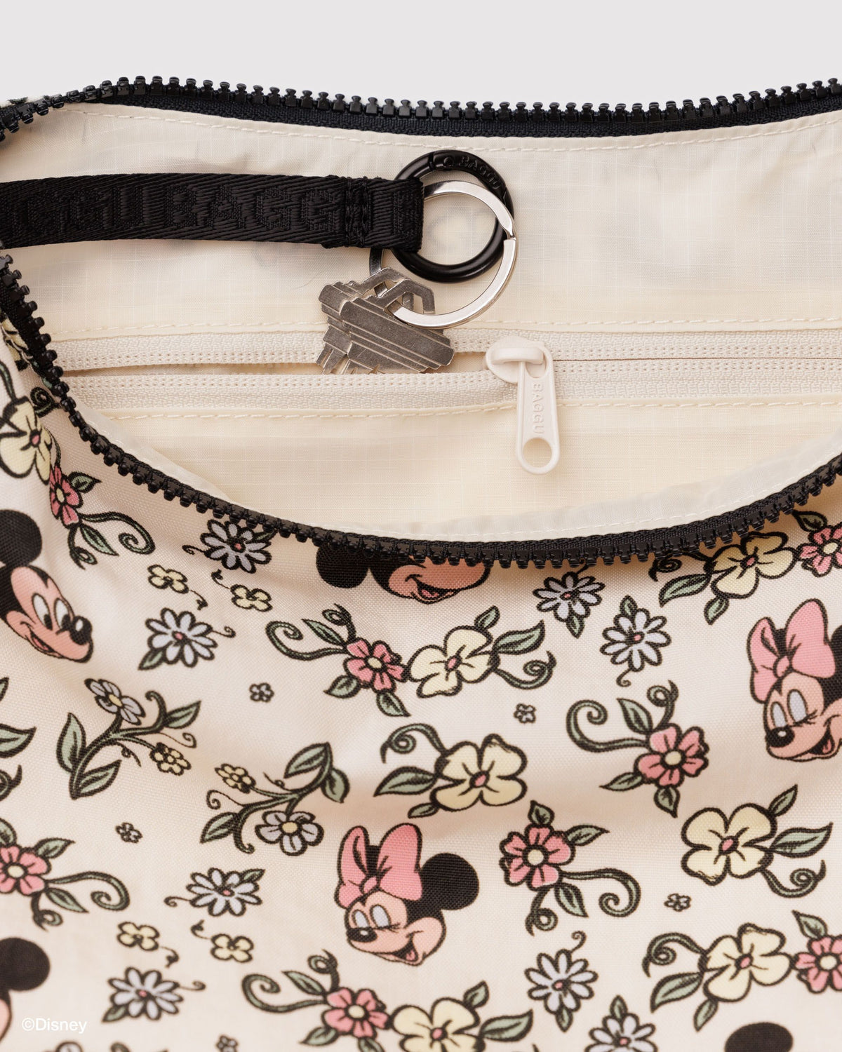 MEDIUM NYLON CRESCENT BAG - US 5861