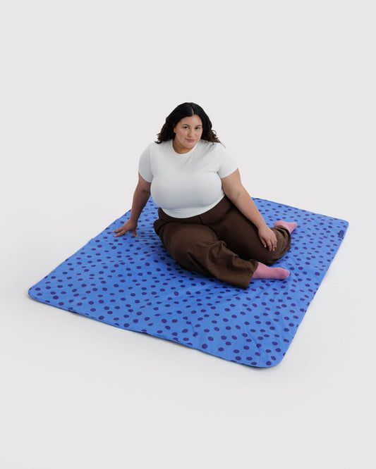 PUFFY PICNIC BLANKET - US 5518