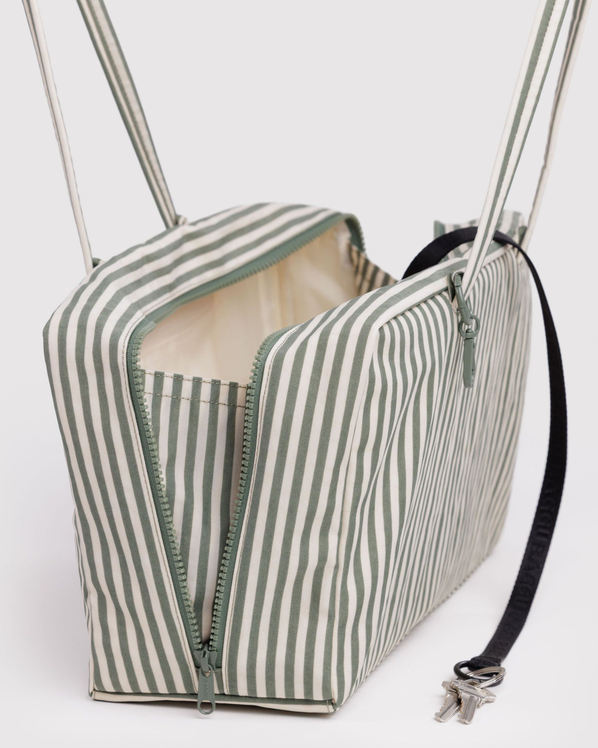 MEDIUM NYLON BOWLER BAG - US 3162