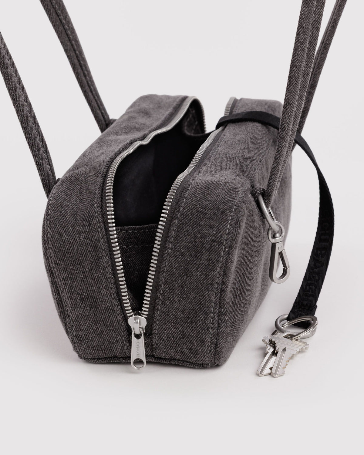 SMALL DENIM BOWLER BAG - US 7814