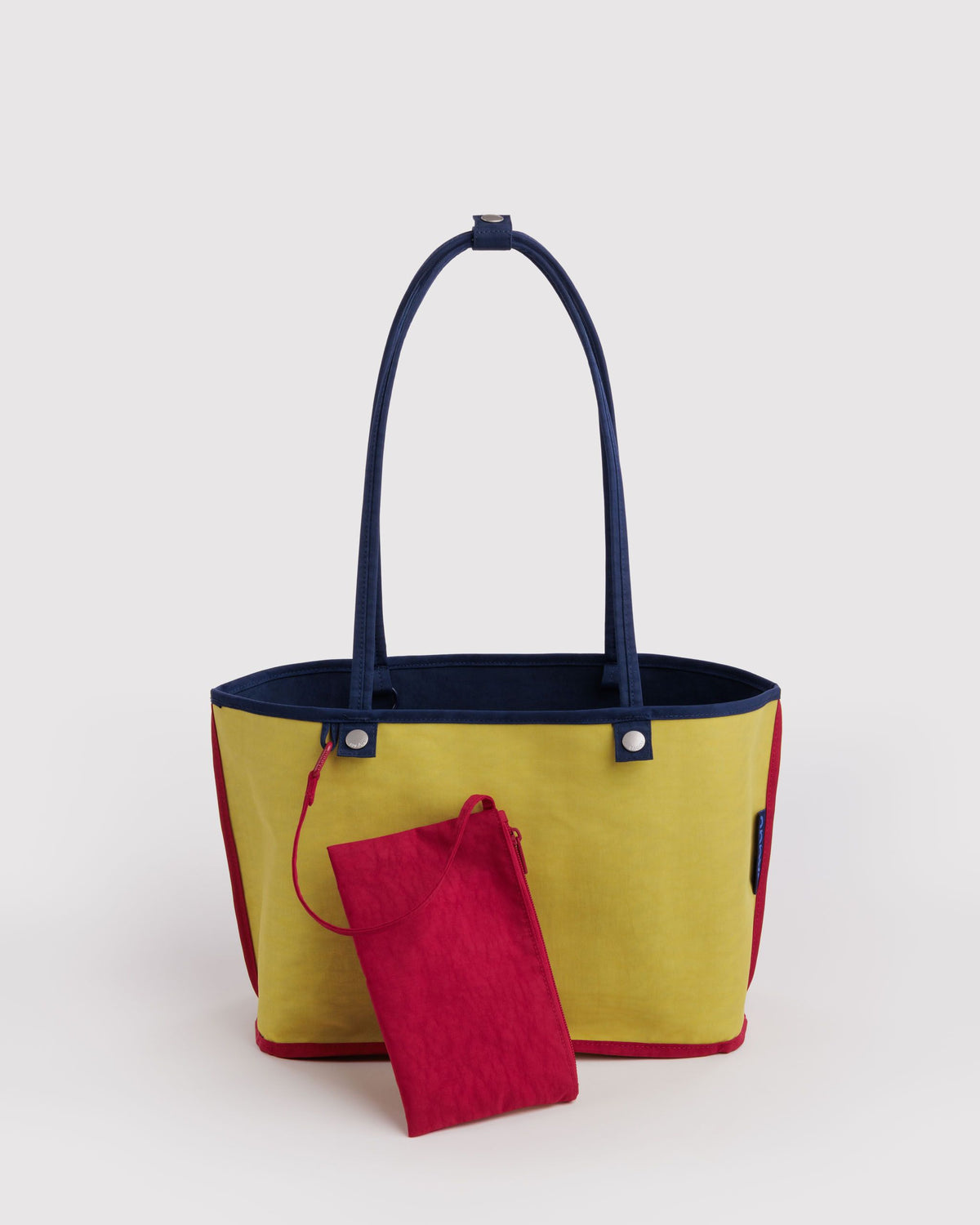 MEDIUM NYLON REVERSIBLE TOTE - US 5834