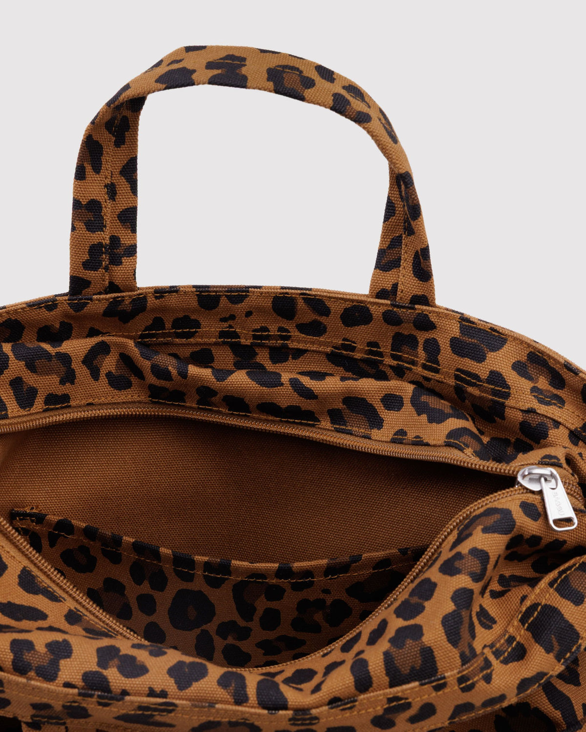 HORIZONTAL ZIP DUCK BAG - US 8163