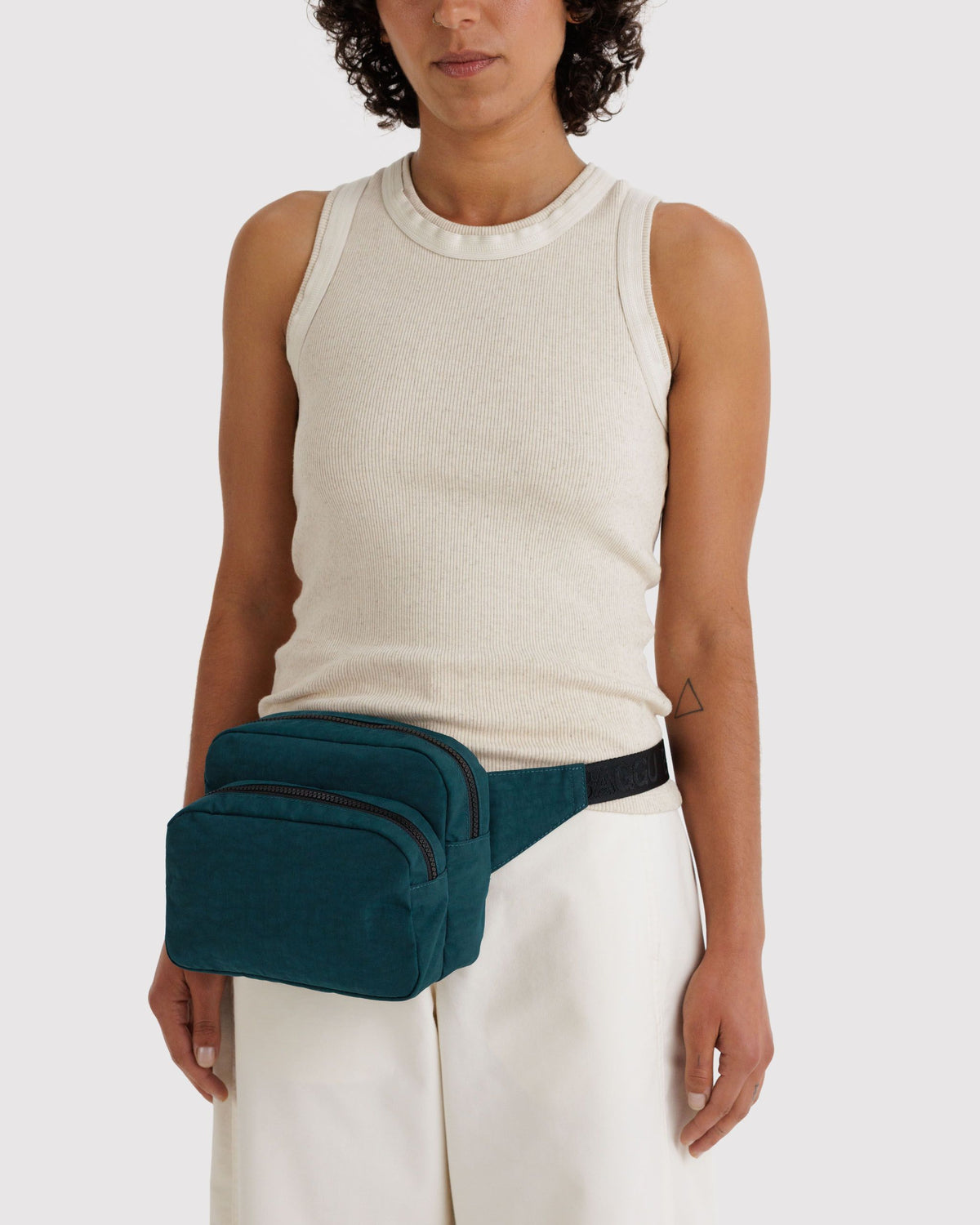 FANNY PACK - US 7566
