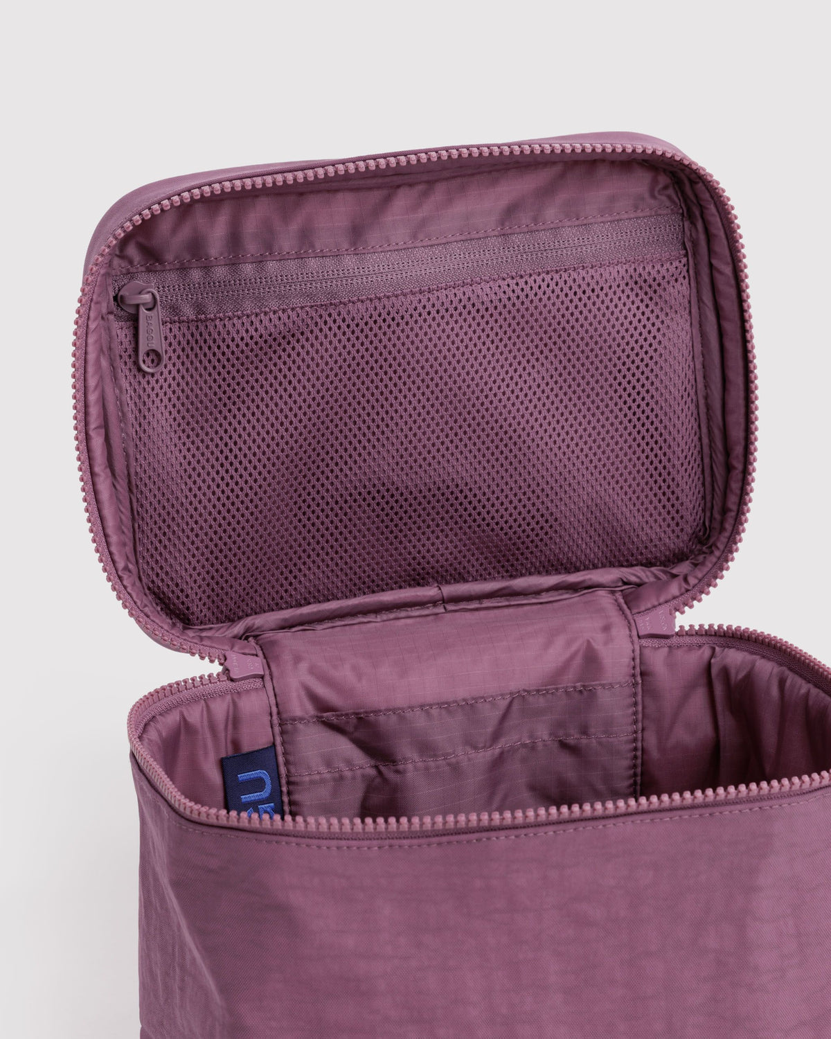 LARGE COSMETIC CASE - US 9465