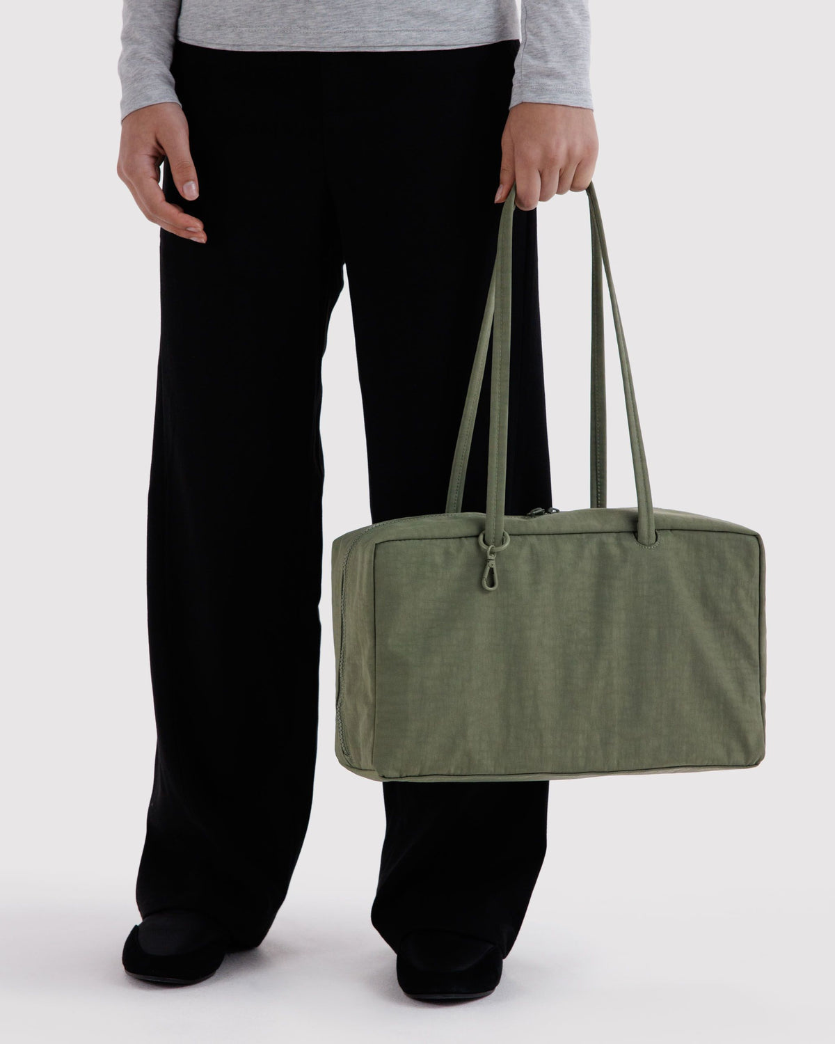 MEDIUM NYLON BOWLER BAG - US 5485
