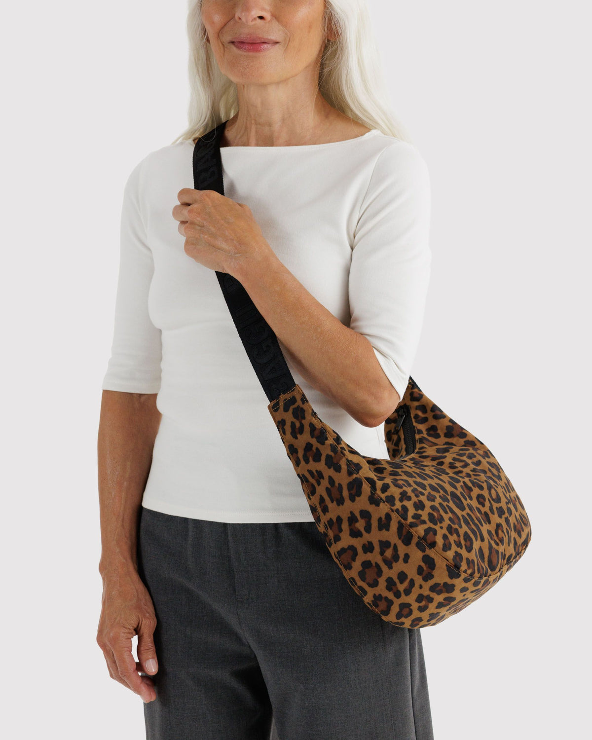 MEDIUM NYLON CRESCENT BAG - US 4201