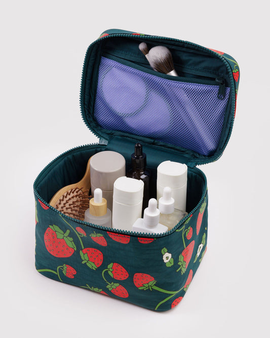 LARGE COSMETIC CASE - US 9097