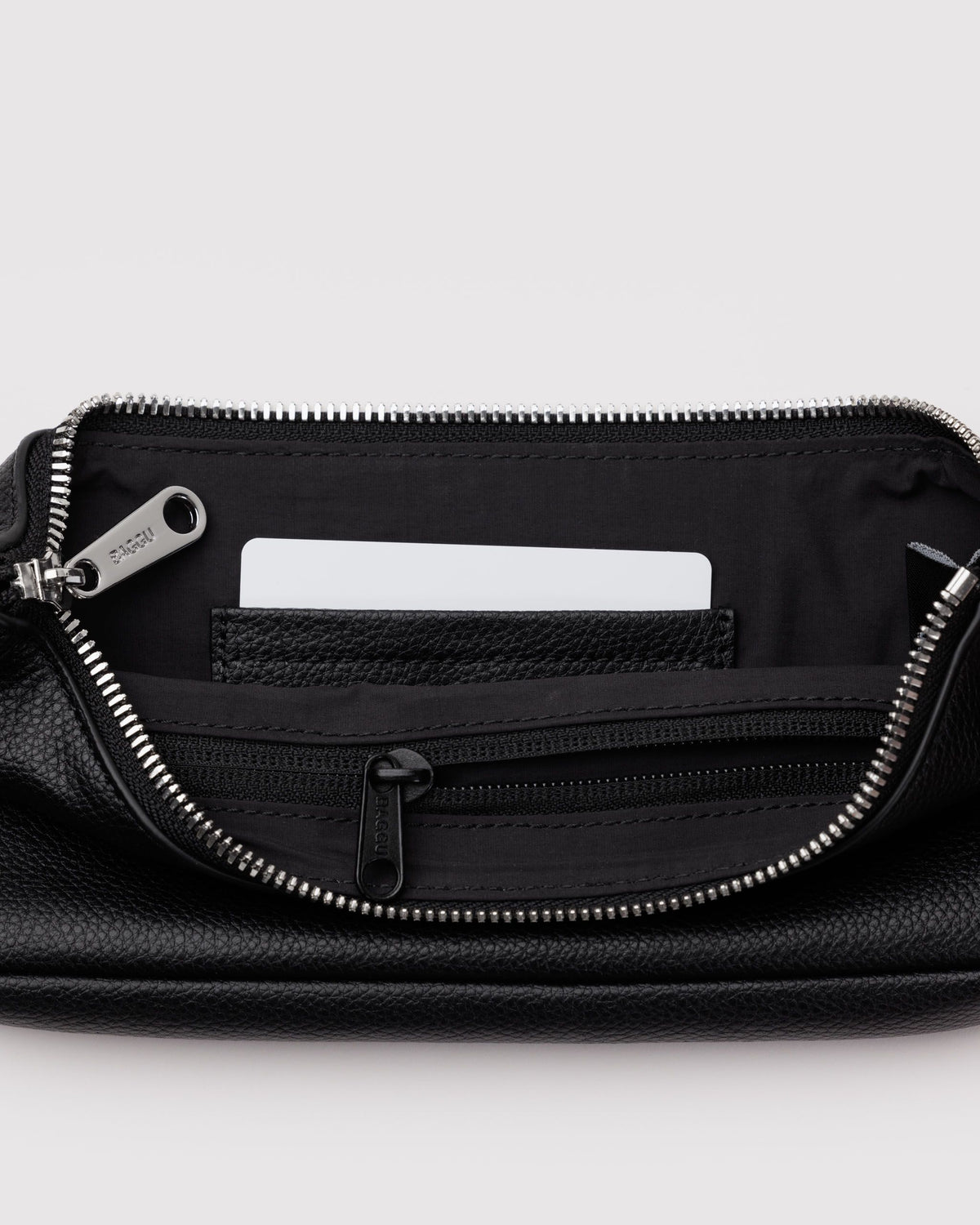 RECYCLED LEATHER POCHETTE - US 3909