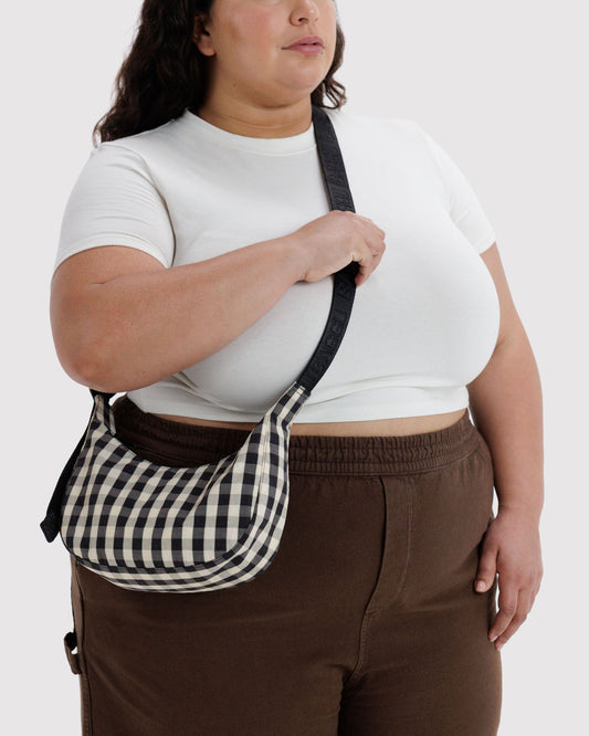 SMALL NYLON CRESCENT BAG - US 7210