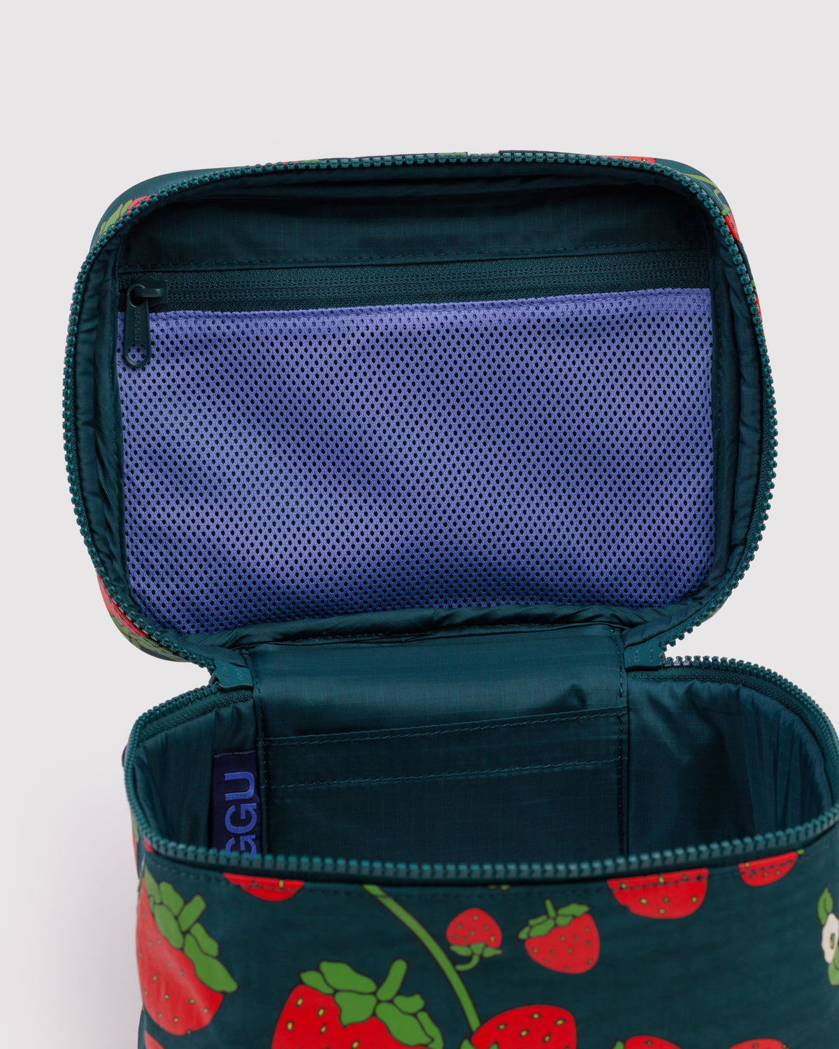 LARGE COSMETIC CASE - US 9097