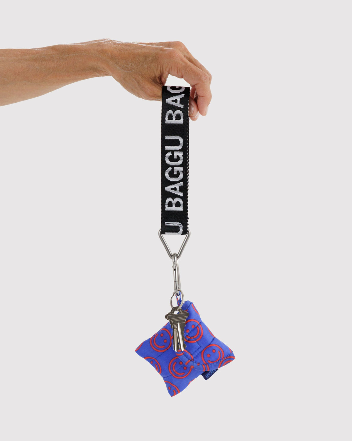 LOGO KEYCHAIN - US 5975
