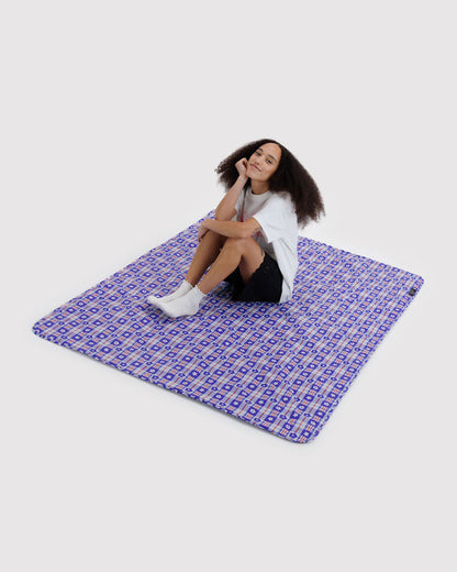 PUFFY PICNIC BLANKET - US 7348