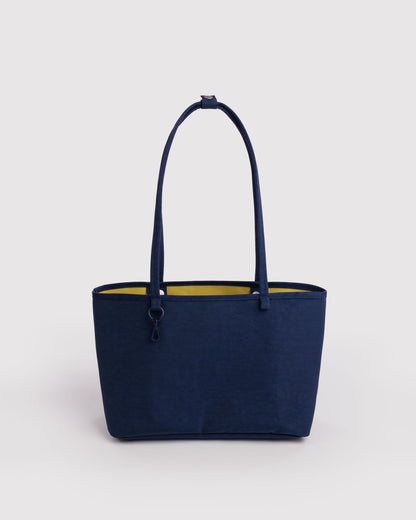 MEDIUM NYLON REVERSIBLE TOTE - US 5834