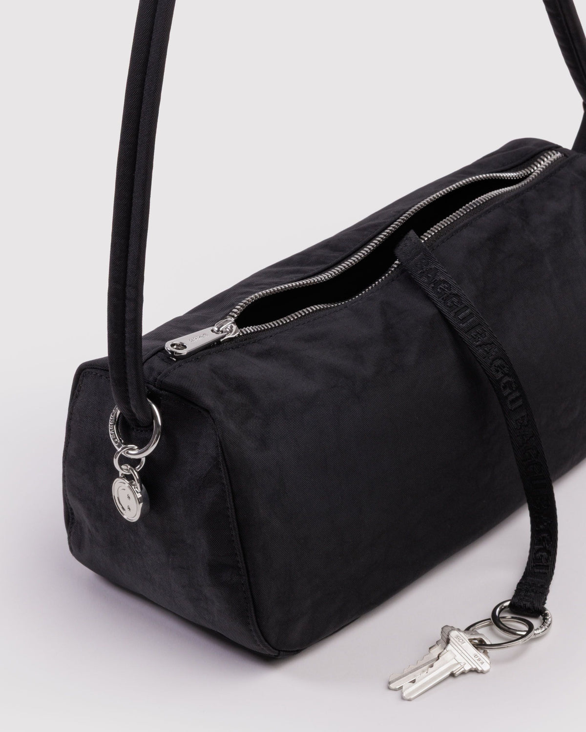 NYLON LOAF BAG - US 6837