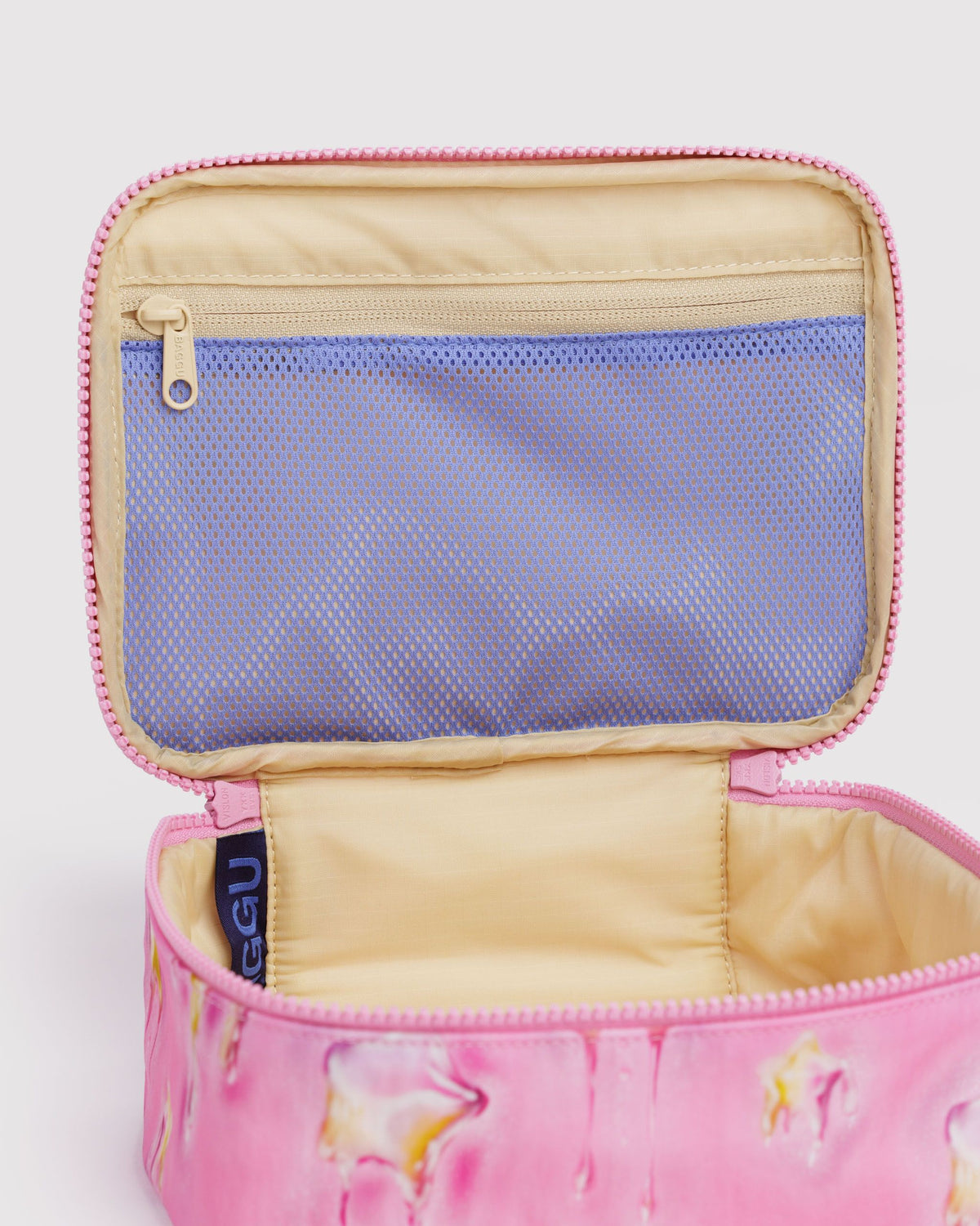 SMALL COSMETIC CASE - US 8520