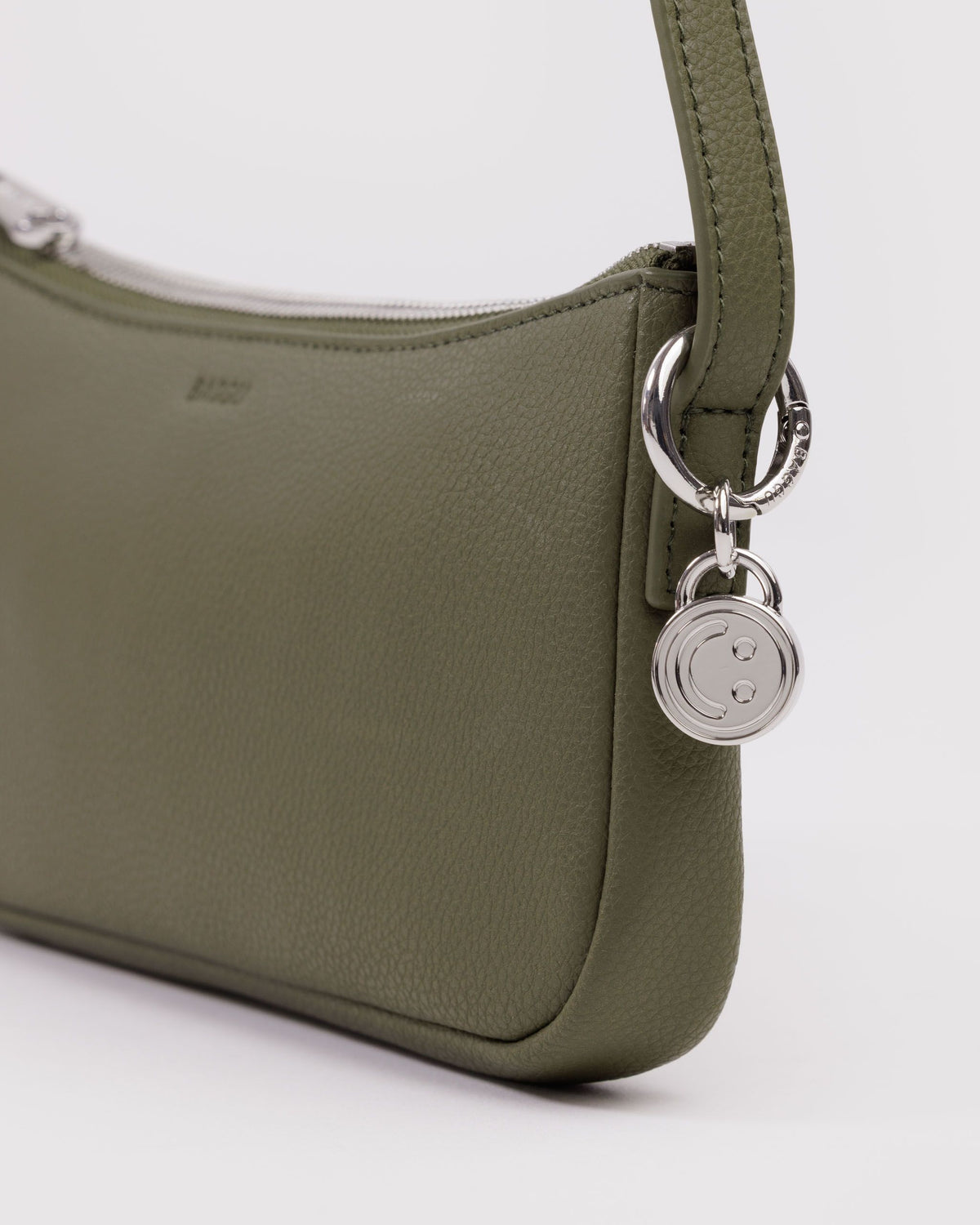 RECYCLED LEATHER POCHETTE - US 3828