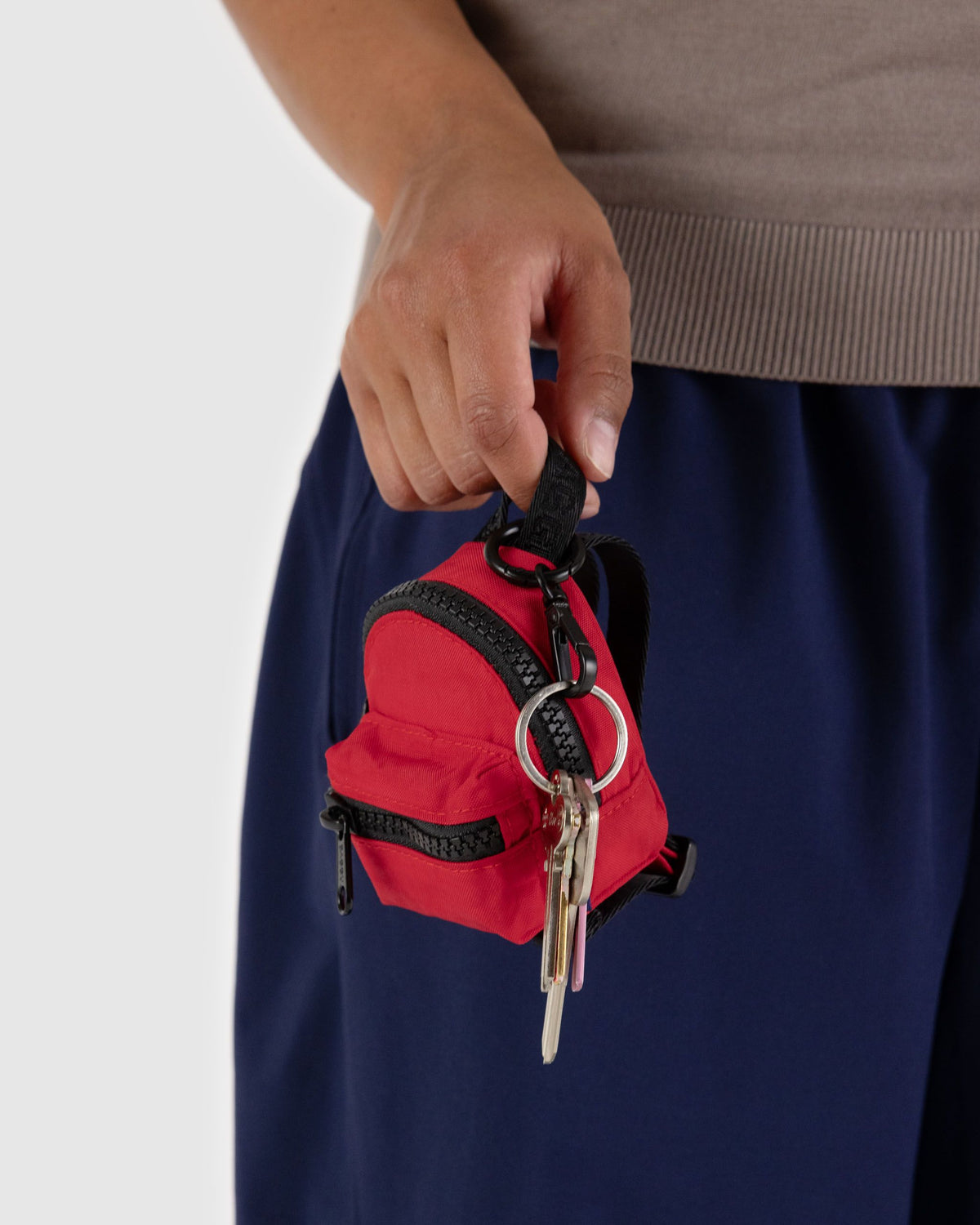 BACKPACK CHARM - US 1142