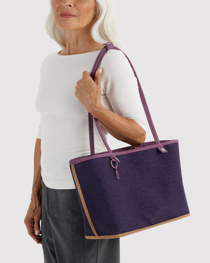 MEDIUM NYLON REVERSIBLE TOTE - US 9908