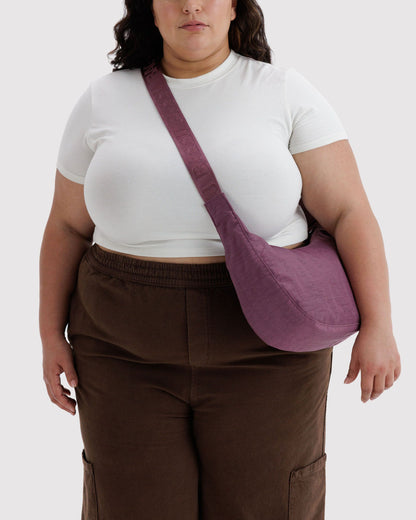 MEDIUM NYLON CRESCENT BAG - US 2843