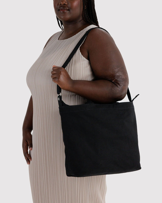 HORIZONTAL ZIP DUCK BAG - US 3568