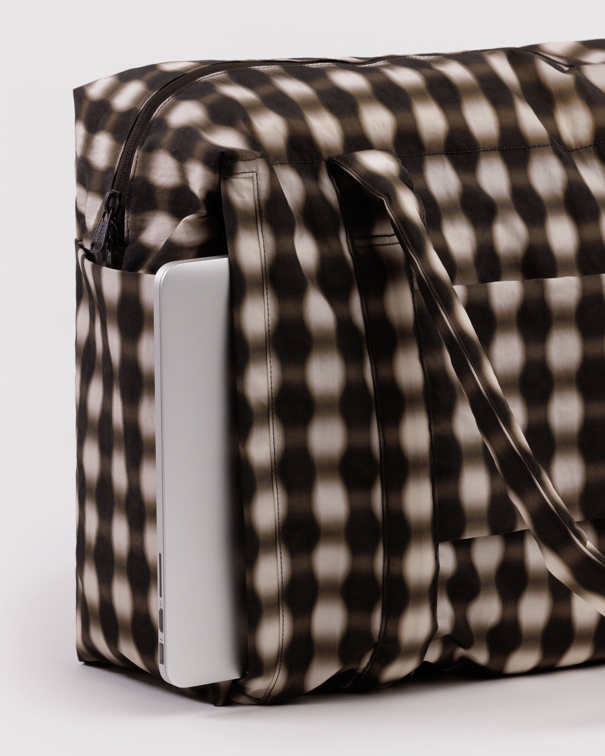 CLOUD CARRY-ON - US 7424