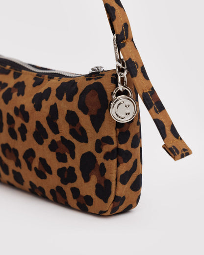 NYLON POCHETTE - US 7861