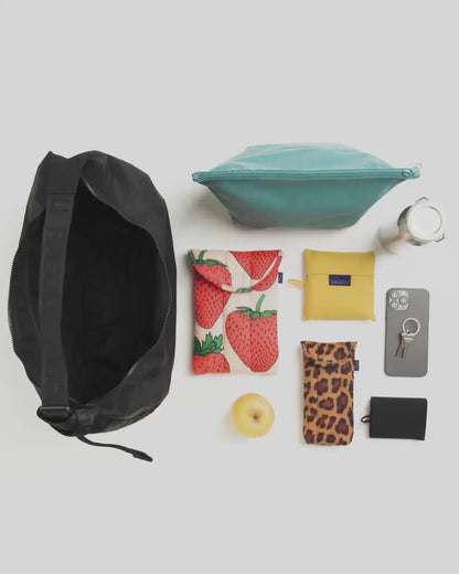 LARGE NYLON CRESCENT BAG - US 4037