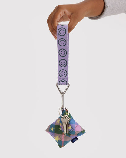 LOGO KEYCHAIN - US 9077