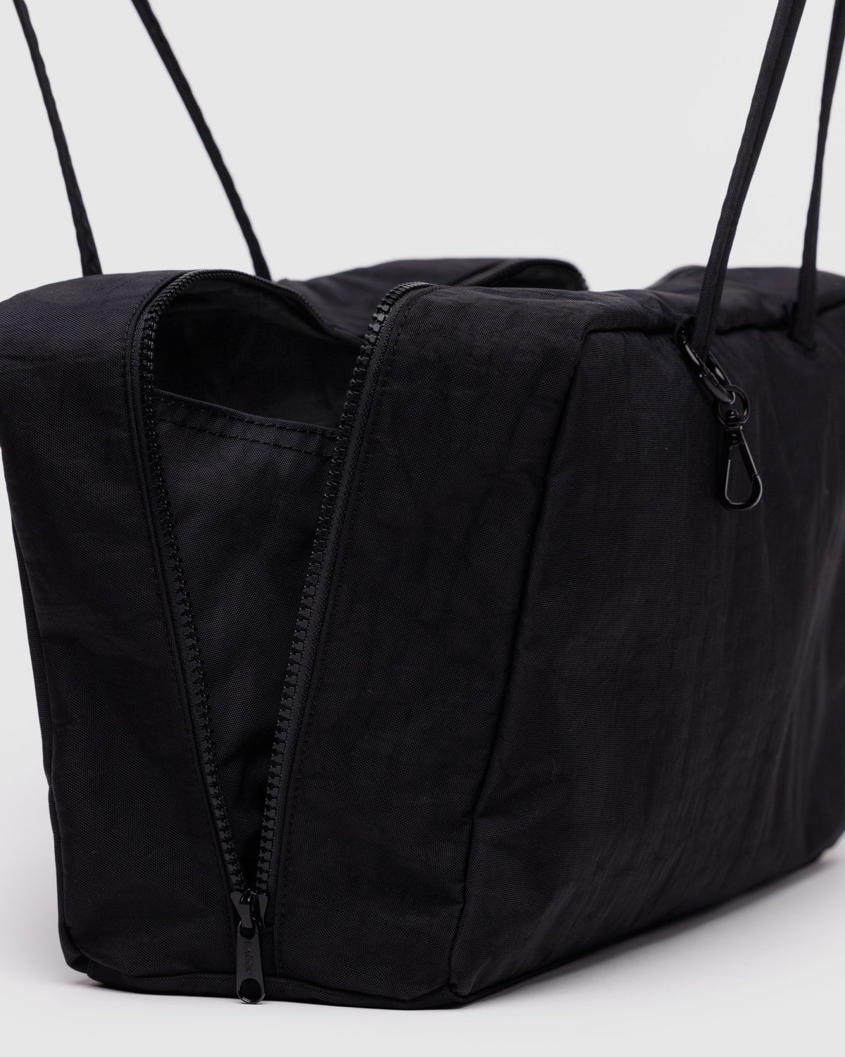 MEDIUM NYLON BOWLER BAG - US 9962