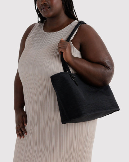 MEDIUM NYLON REVERSIBLE TOTE - US 1218